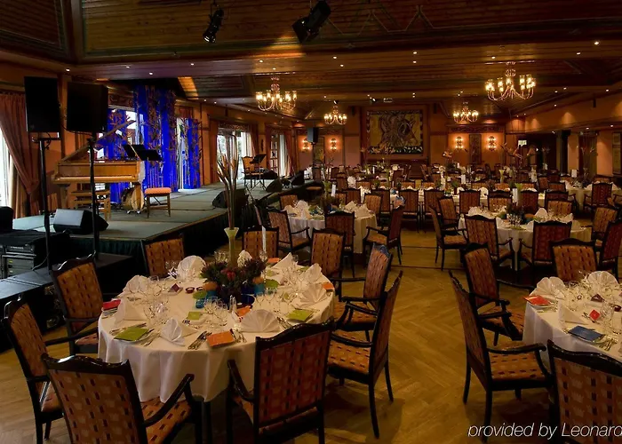 Hotell Scandic Holmenkollen Park 4*